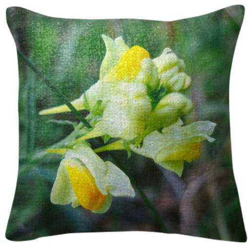 Linaria Flower Pillow