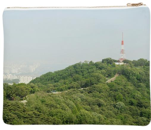 Seoul View Neoprene Clutch