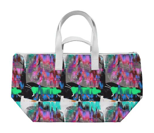 Grasshopper pink in black