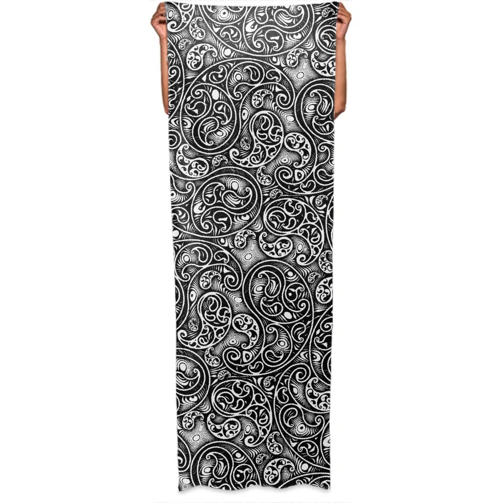 Black and White Paisley Swirls Spirals Pattern