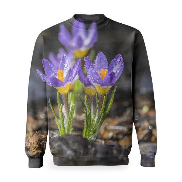 Selective Focus Photo Of Purple Petaled Flower With Water Droplet On Daytime Basic Sweatshirt