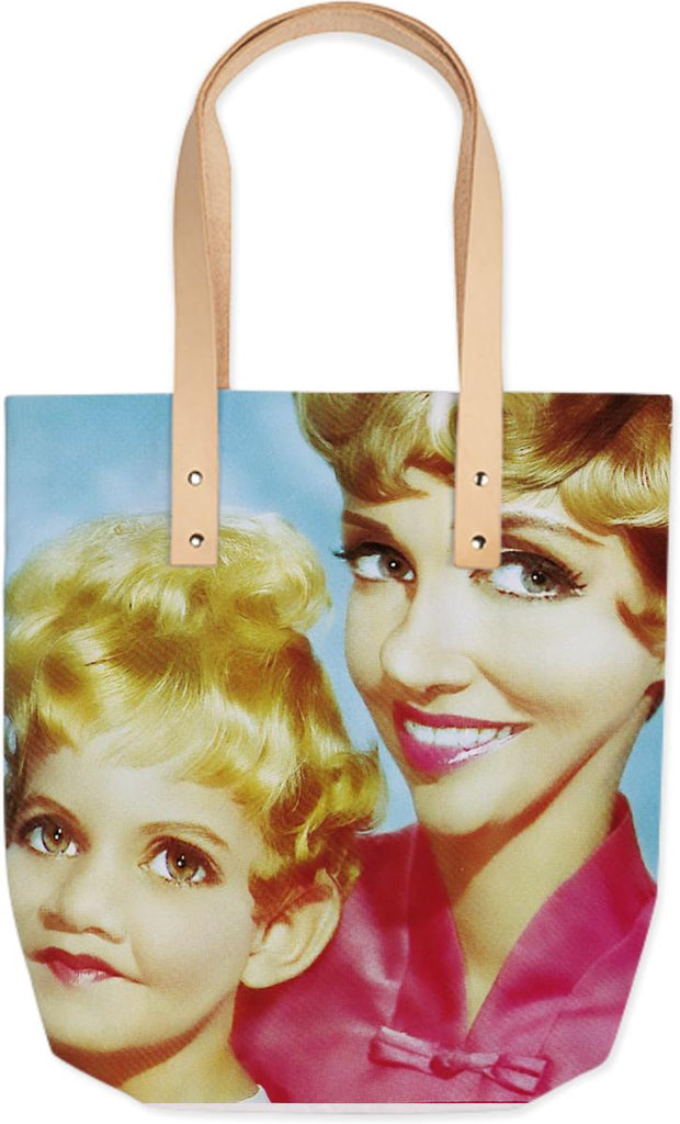 BEAUTY FOUR SUMMER TOTE