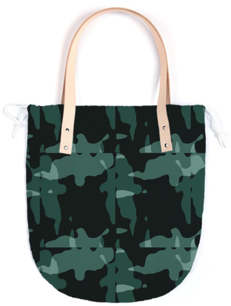ABSTRACT CAMOUFLAGE SUMMER TOTE