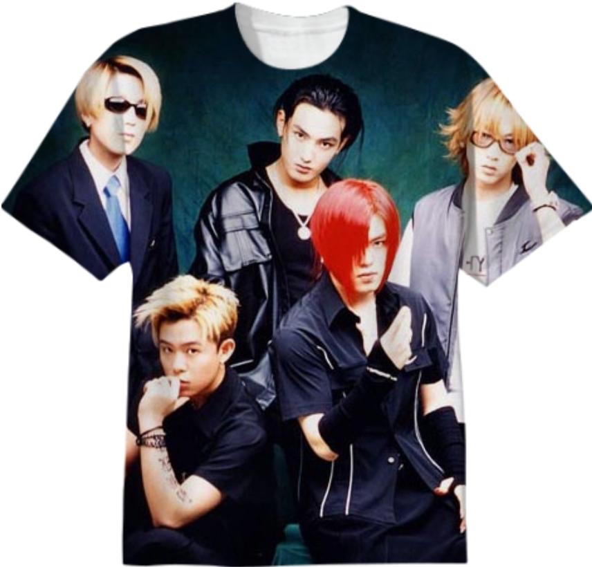 H O T Outside Castle