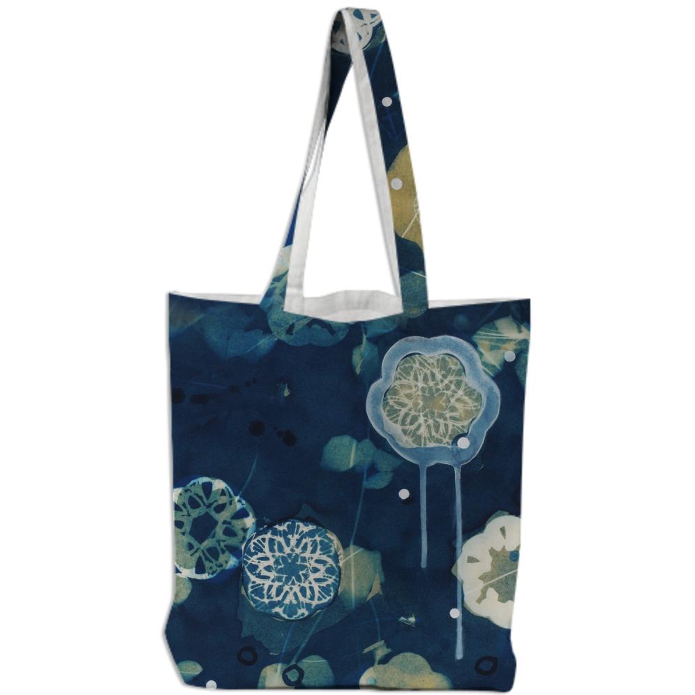 Water Zone Tote